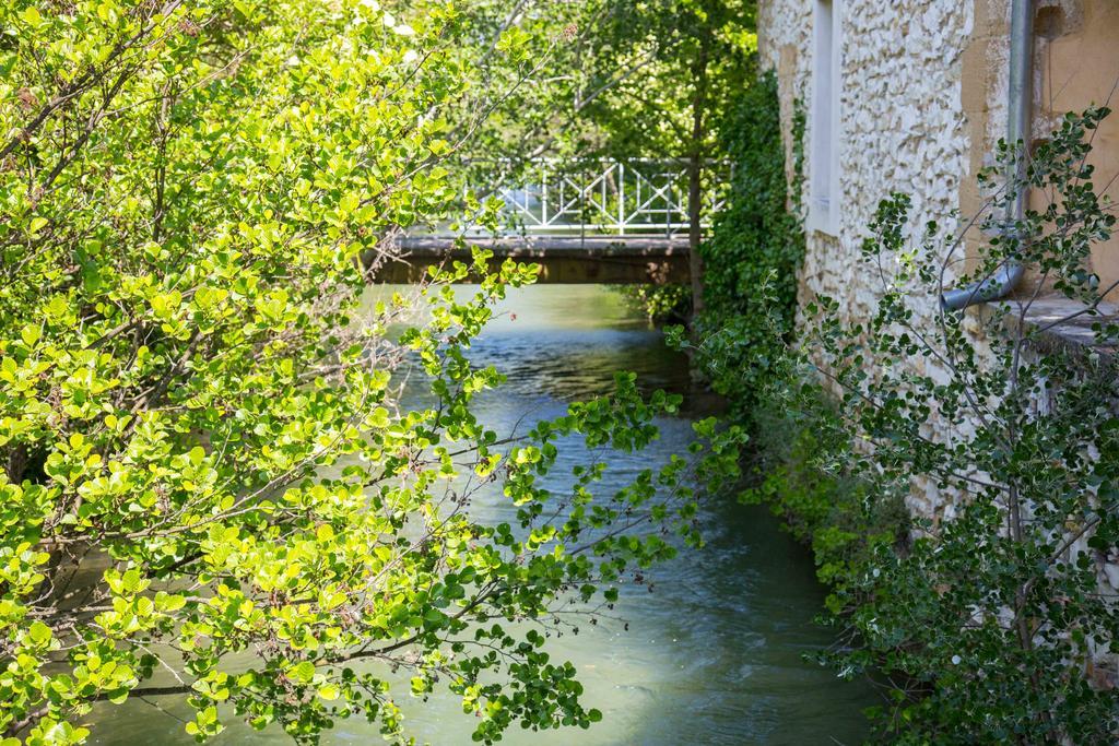 Готель Domaine De Blanche Fleur Chateauneuf-de-Gadagne Екстер'єр фото